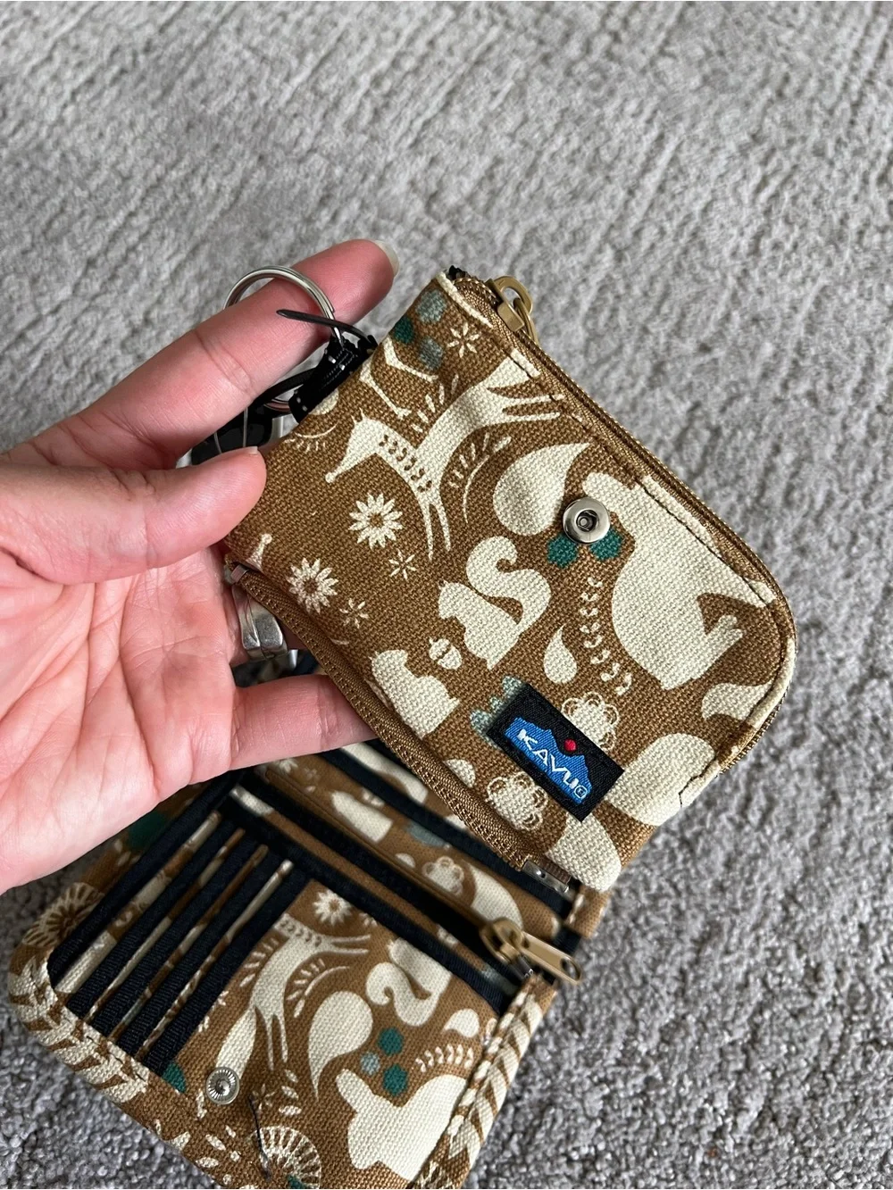 KAVU Zippy Wallet in Fall Folklore - Picture 9 of 16